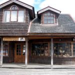 La tienda en Achao de la Asociación de Artesanas de la Isla Dormida de Llingua.