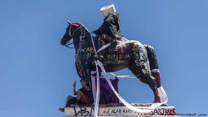CONSTRUCCIONES DE LA MEMORIA: CIUDADES VANDALIZADAS