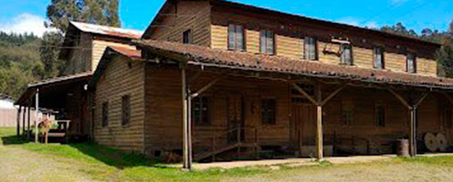 CONSTRUCCIONES DE LA MEMORIA: ARQUITECTURA RURAL, PATRIMONIO Y PÉRDIDAS IRRECUPERABLES